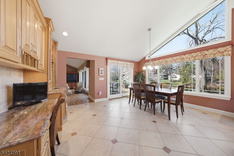 Edgewater Lake - Residential