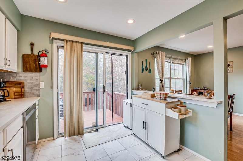 Crestmont Manor - Residential