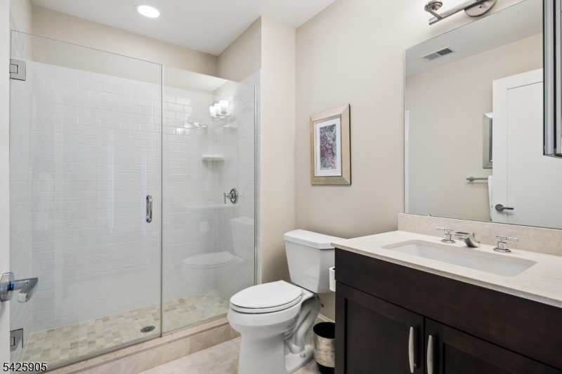 40 Park Place - Residential