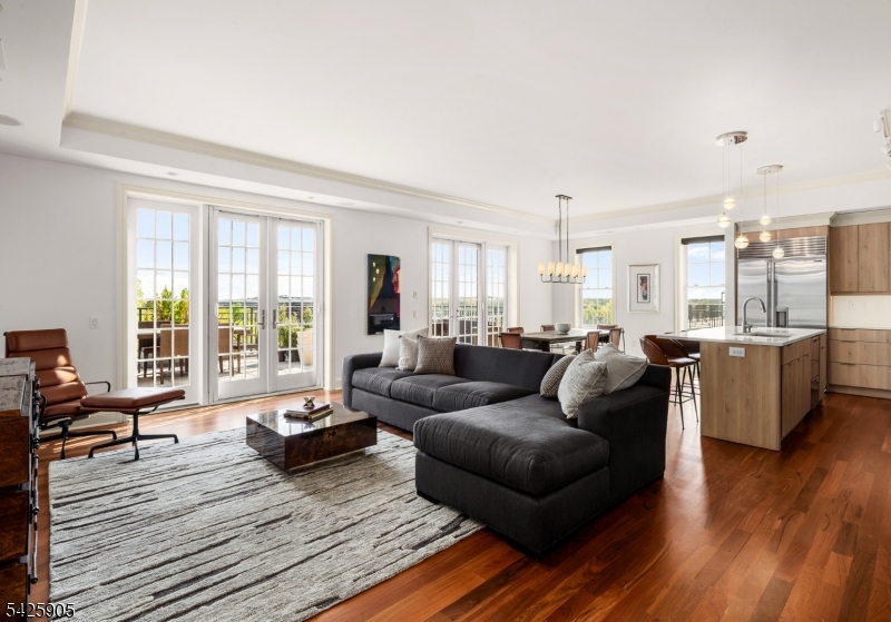 40 Park Place - Residential