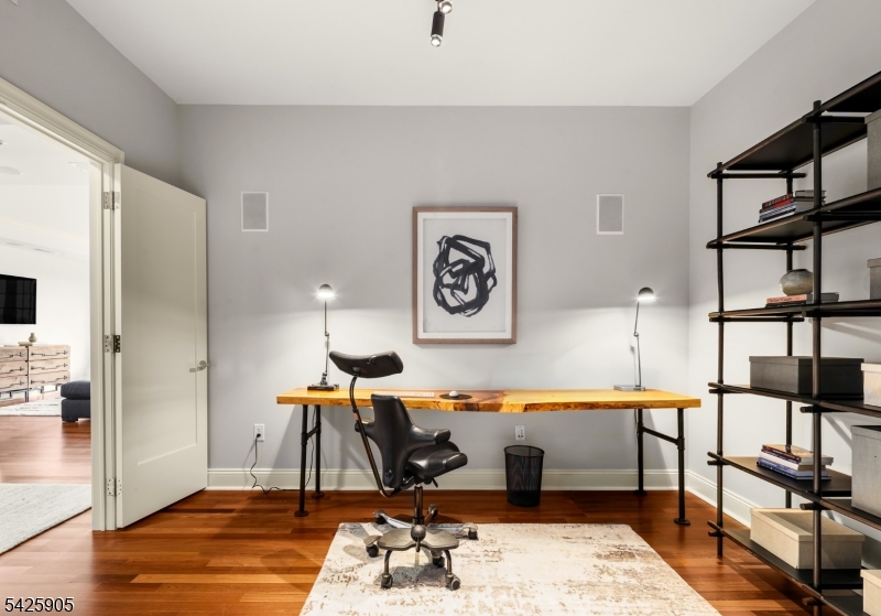 40 Park Place - Residential