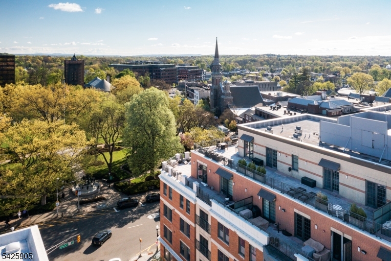 40 Park Place - Residential