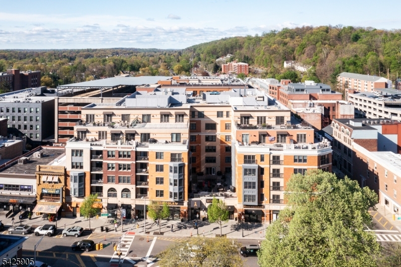 40 Park Place - Residential