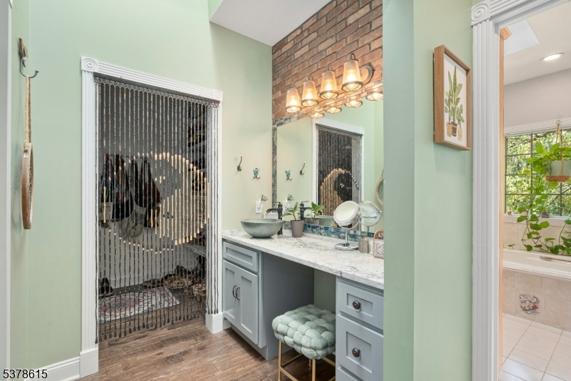 Gap View - Residential