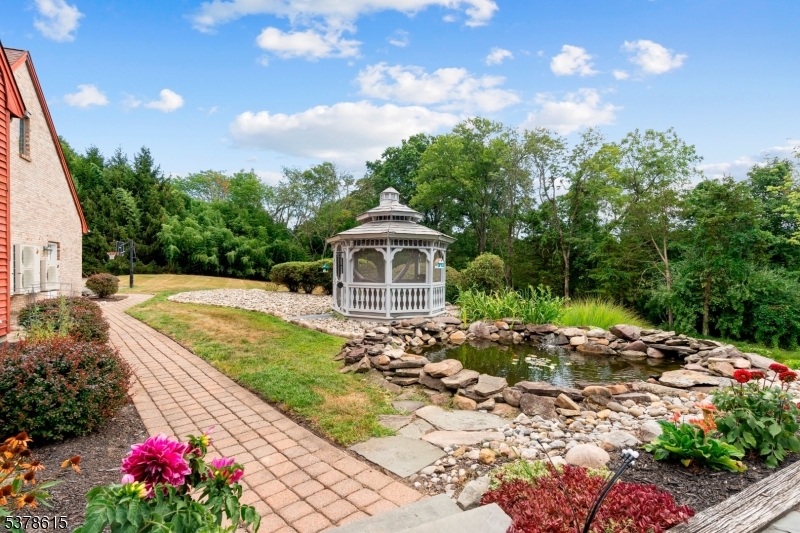 Gap View - Residential