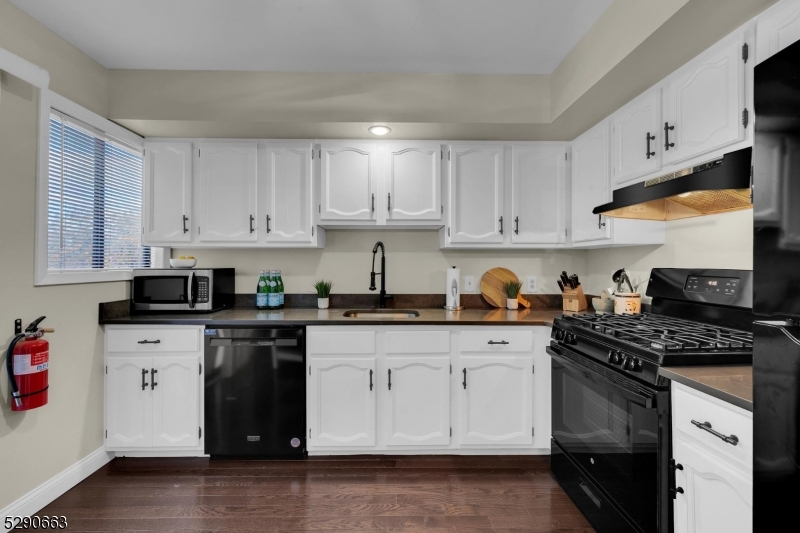 Hastings Square - Residential