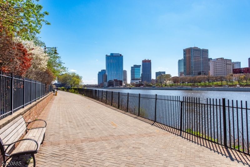 Dey and Bergen - Residential