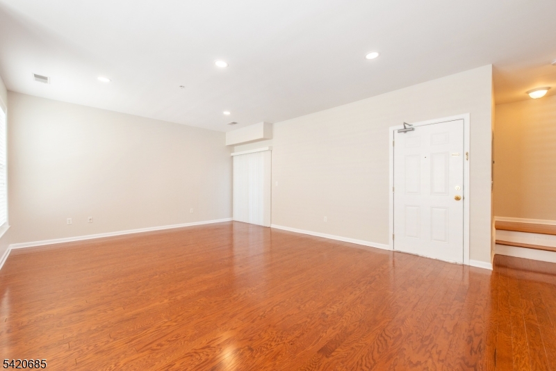 Dey and Bergen - Residential