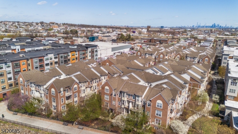 Dey and Bergen - Residential