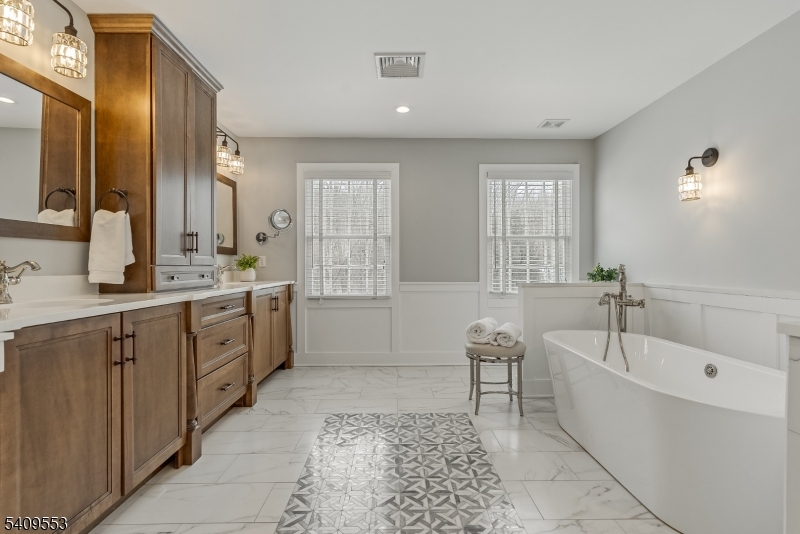 BROOKRACE - Residential