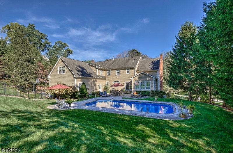 BROOKRACE - Residential