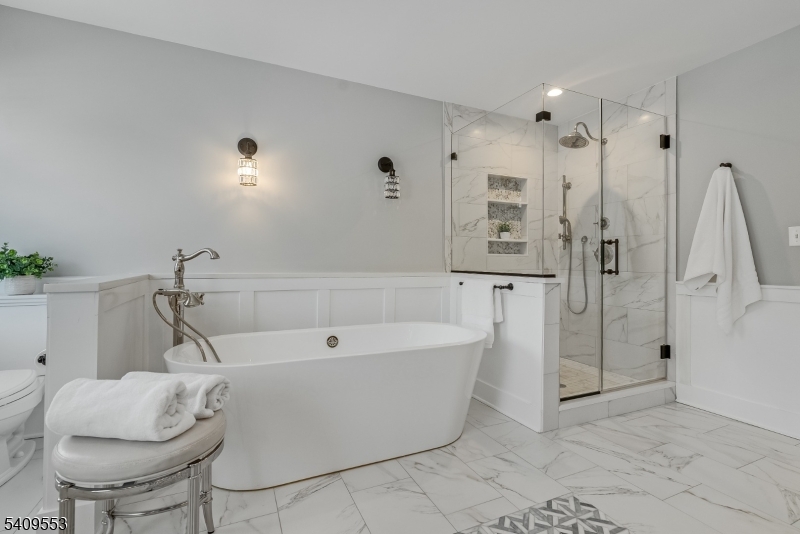 BROOKRACE - Residential