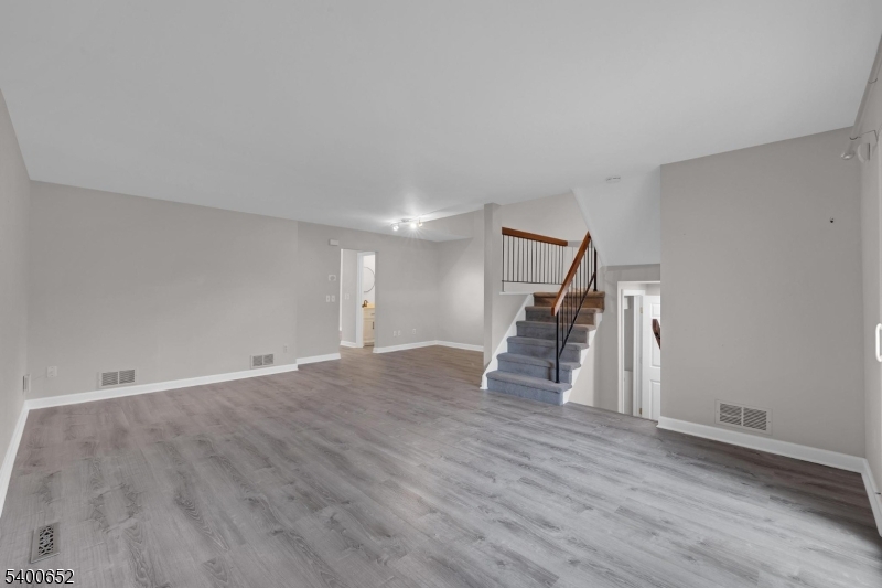 Hastings Square - Residential