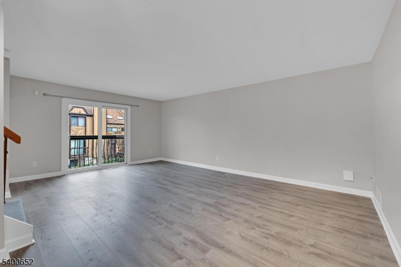 Hastings Square - Residential