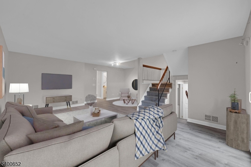 Hastings Square - Residential