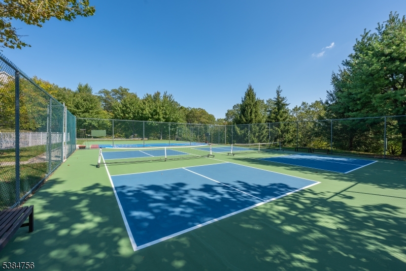 HORIZONS AT MT ARLINGTON - Residential