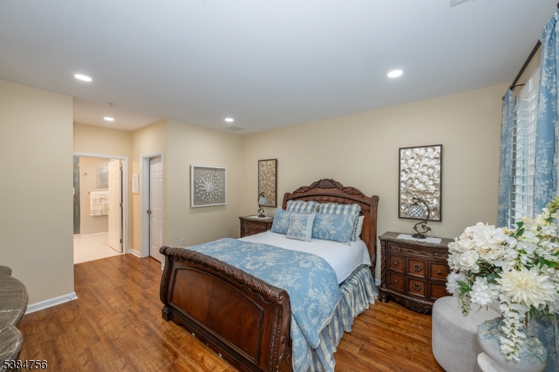 HORIZONS AT MT ARLINGTON - Residential