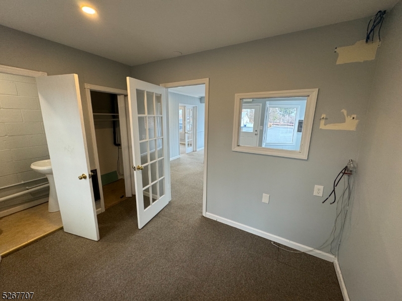 Paul Bunyoun Village - Commercial Lease