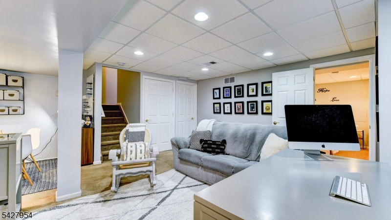 Patriot Hill - Residential Lease