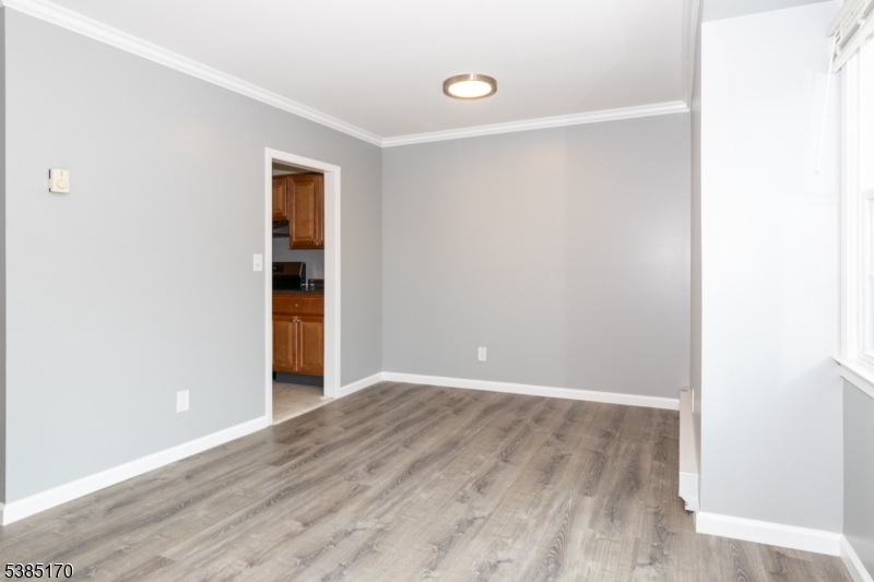 East Orange City, New Jersey 07017, United States, 2 Bedrooms Bedrooms, ,2 BathroomsBathrooms,Residential,Active,211319