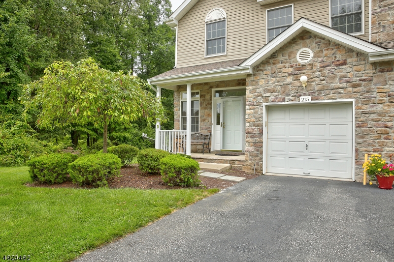 Mazdabrook Commons - Residential Lease