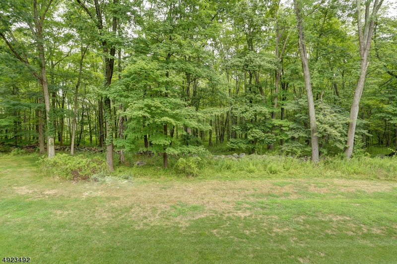 Mazdabrook Commons - Residential Lease