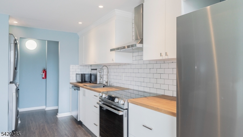 Springfield Manor - Residential