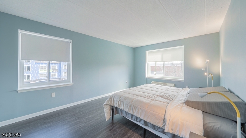 Springfield Manor - Residential