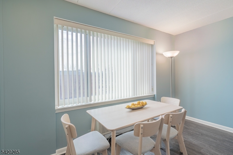 Springfield Manor - Residential