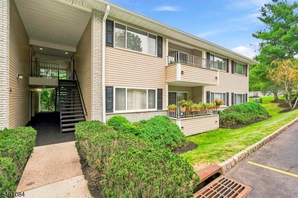 50 W LINDSLEY RD, CEDAR GROVE, NJ 07009 - Image 680147da9f031c6acb5c22c1d4eef2ca/1543113379