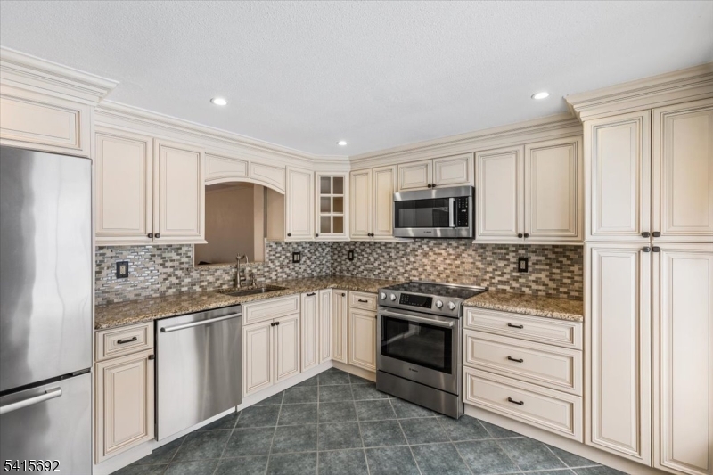 Franklin Meadows - Residential