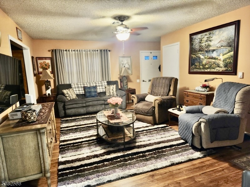 ROSSMOOR Community - Residential