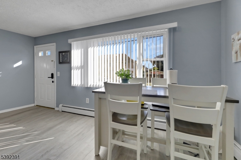 Howard Condominium - Residential