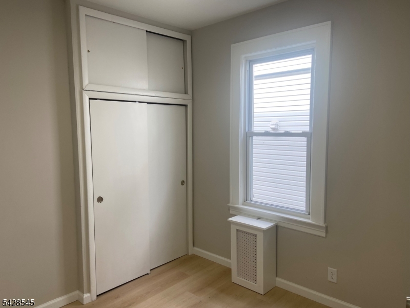 Kellogg Park - Residential Income