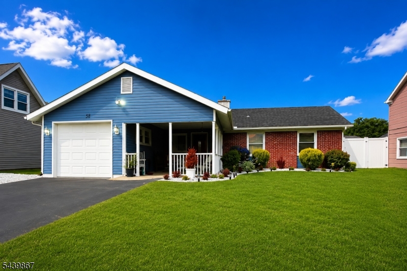 Photo 1 of 4 — 58 Balfour Ln, Willingboro Twp., NJ 08046