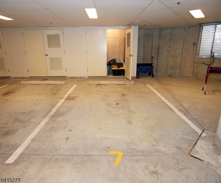 Four Seasons - Residential