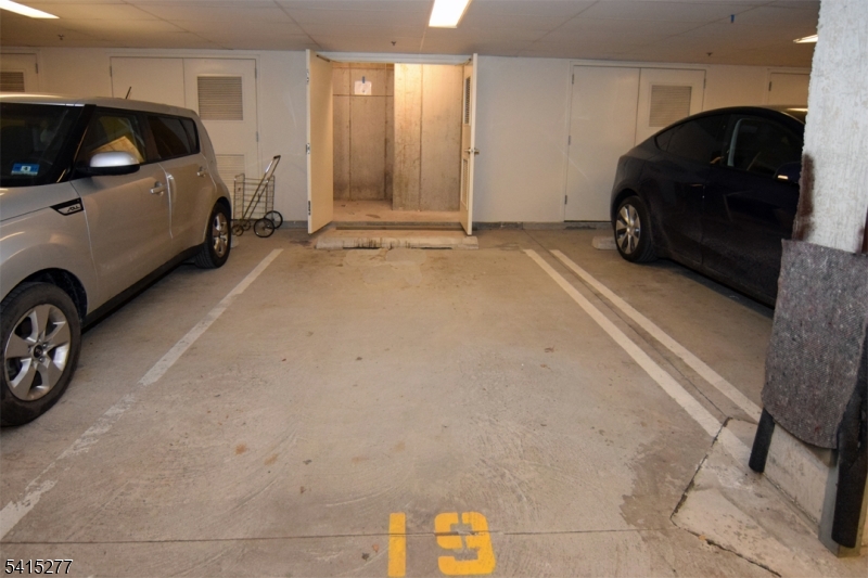 Four Seasons - Residential