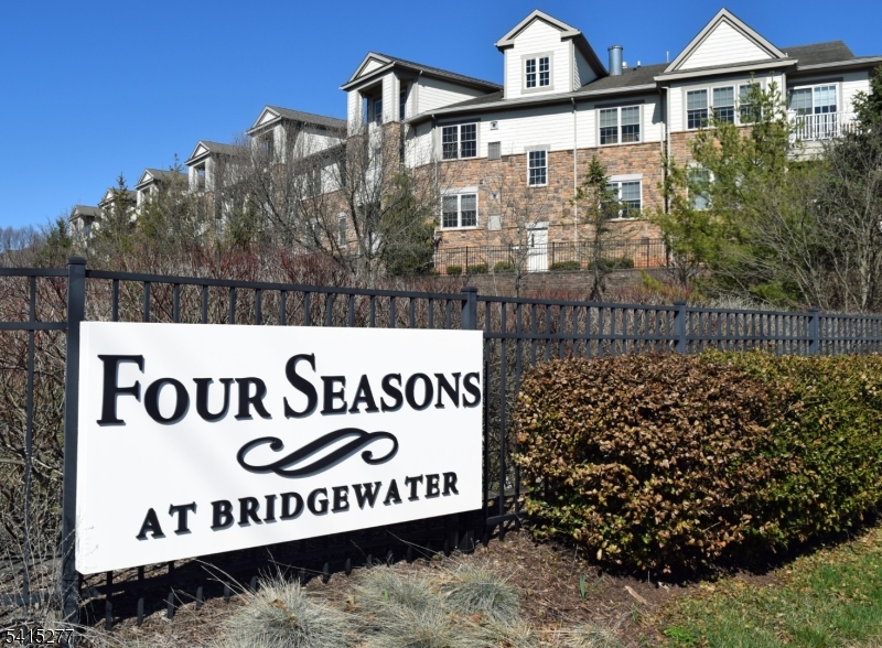 Four Seasons - Residential