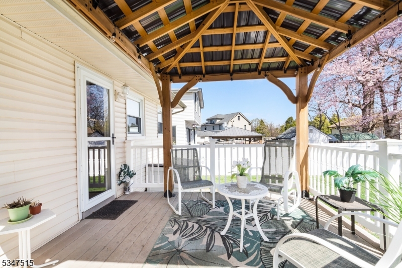 South Bound Brook Boro, New Jersey 08880, United States, 3 Bedrooms Bedrooms, ,1 BathroomBathrooms,Residential,Coming Soon,99019