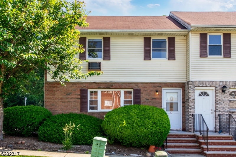 Mountainview Manor - Residential