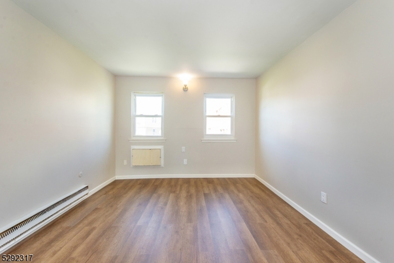 Mountainview Manor - Residential