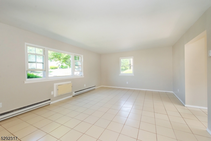 Mountainview Manor - Residential