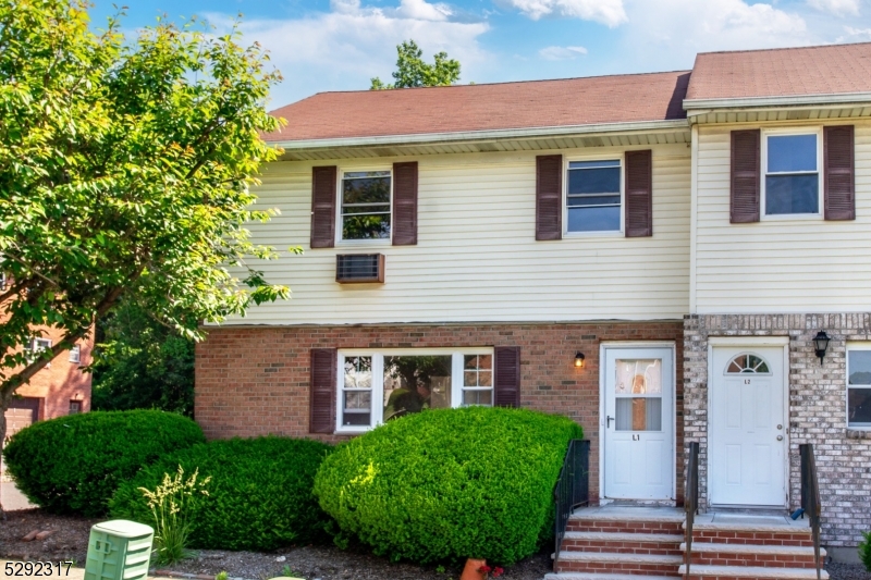 Mountainview Manor - Residential