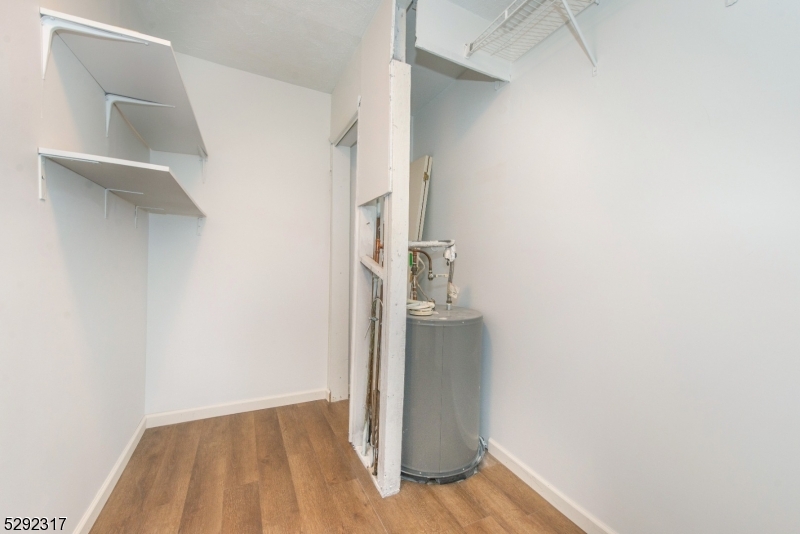 Mountainview Manor - Residential