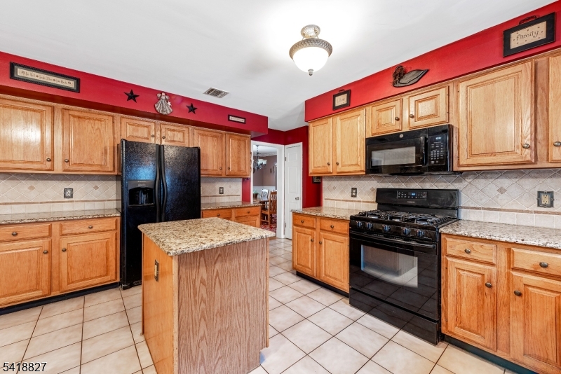 LAKEVIEW - Residential