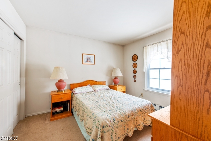 LAKEVIEW - Residential