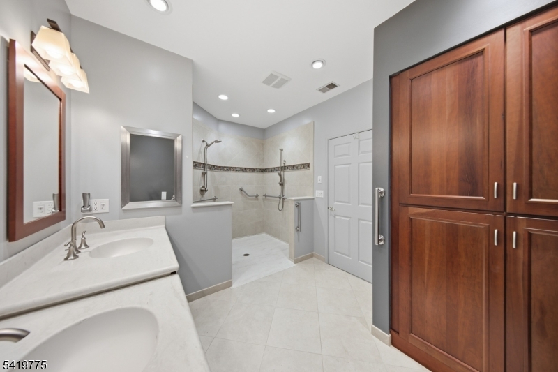 Fox Hills - Residential