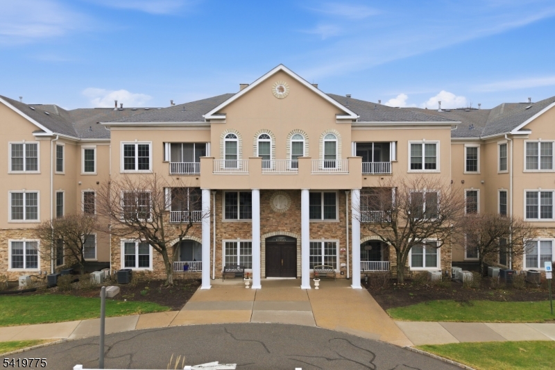 Fox Hills - Residential