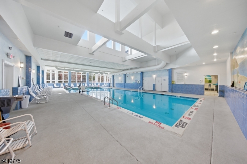 Fox Hills - Residential