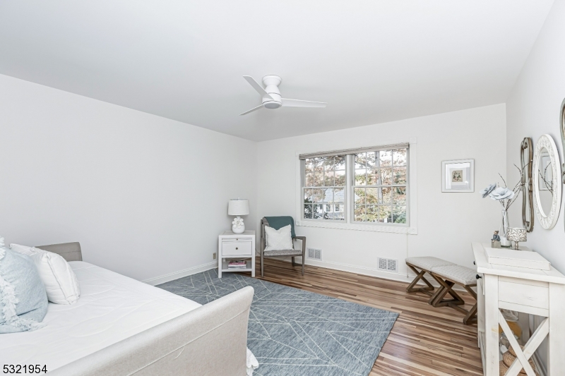 INDIAN FOREST - Residential